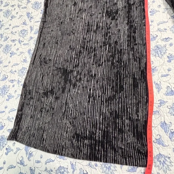 Banana Republic Medium Black crushed velvet ribbed wide leg trousers pants - Picture 3 of 8